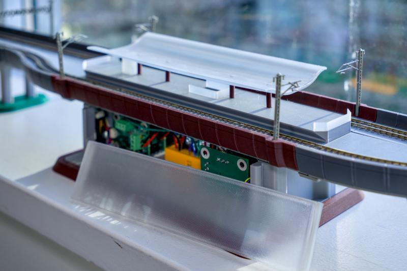 img-station-box-electronics.jpg